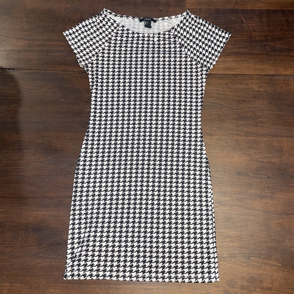 Forever 21 Black White Houndstooth Dress NWOT - Womens Size Small